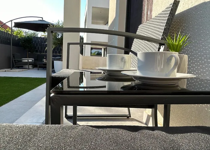 Oris, Private Parking, Garden Zadar
