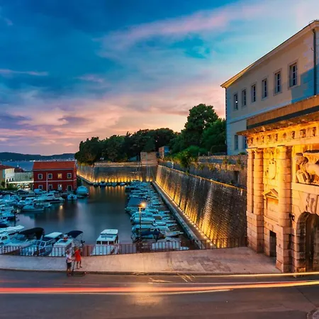 Oris, Private Parking, Garden Zadar