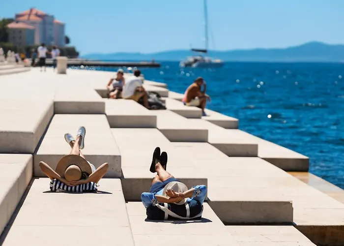 Oris, Private Parking, Garden *